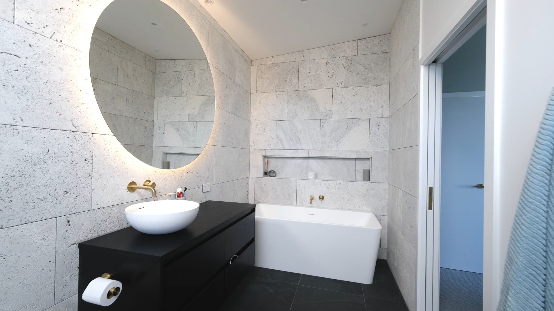 Contemporary bathroom renovation