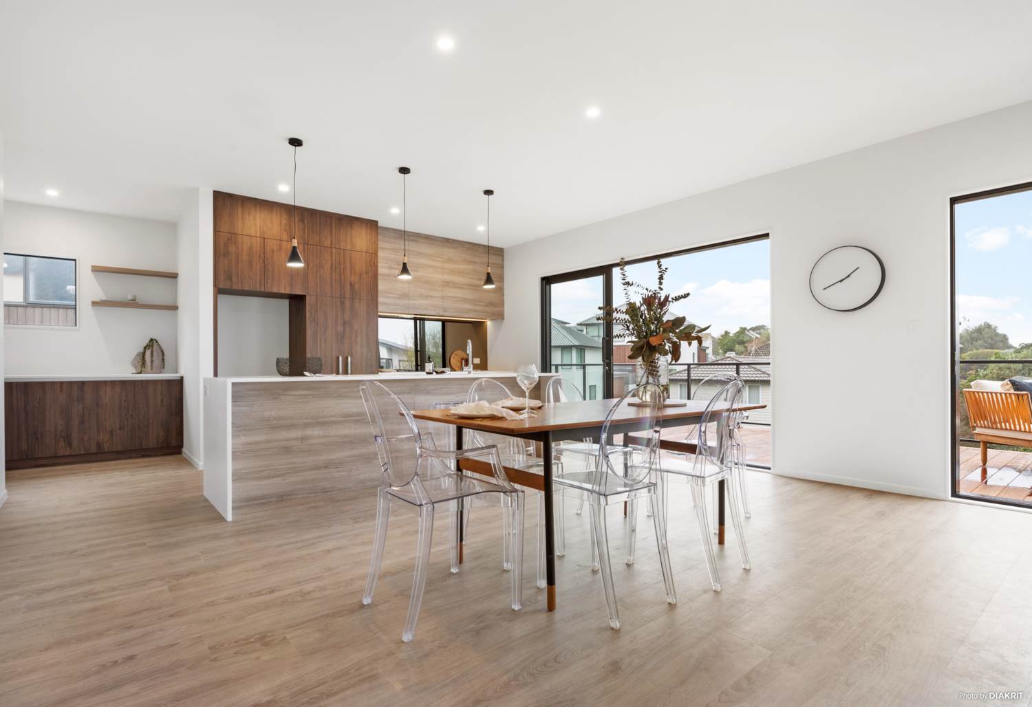 Contemporary kitchen renovation