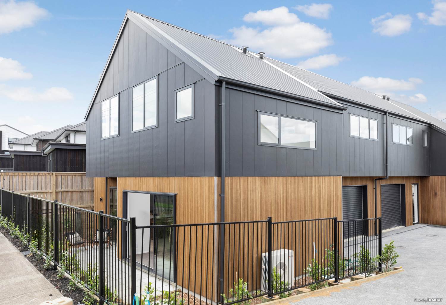 Modern home in Taniwha